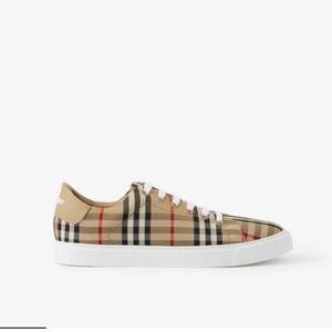 Burberry vintage sneakers